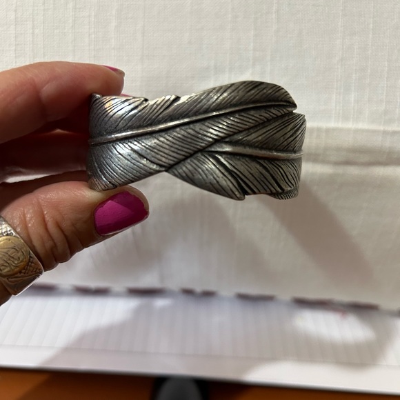 Feather bracelet cuff - Picture 3 of 8